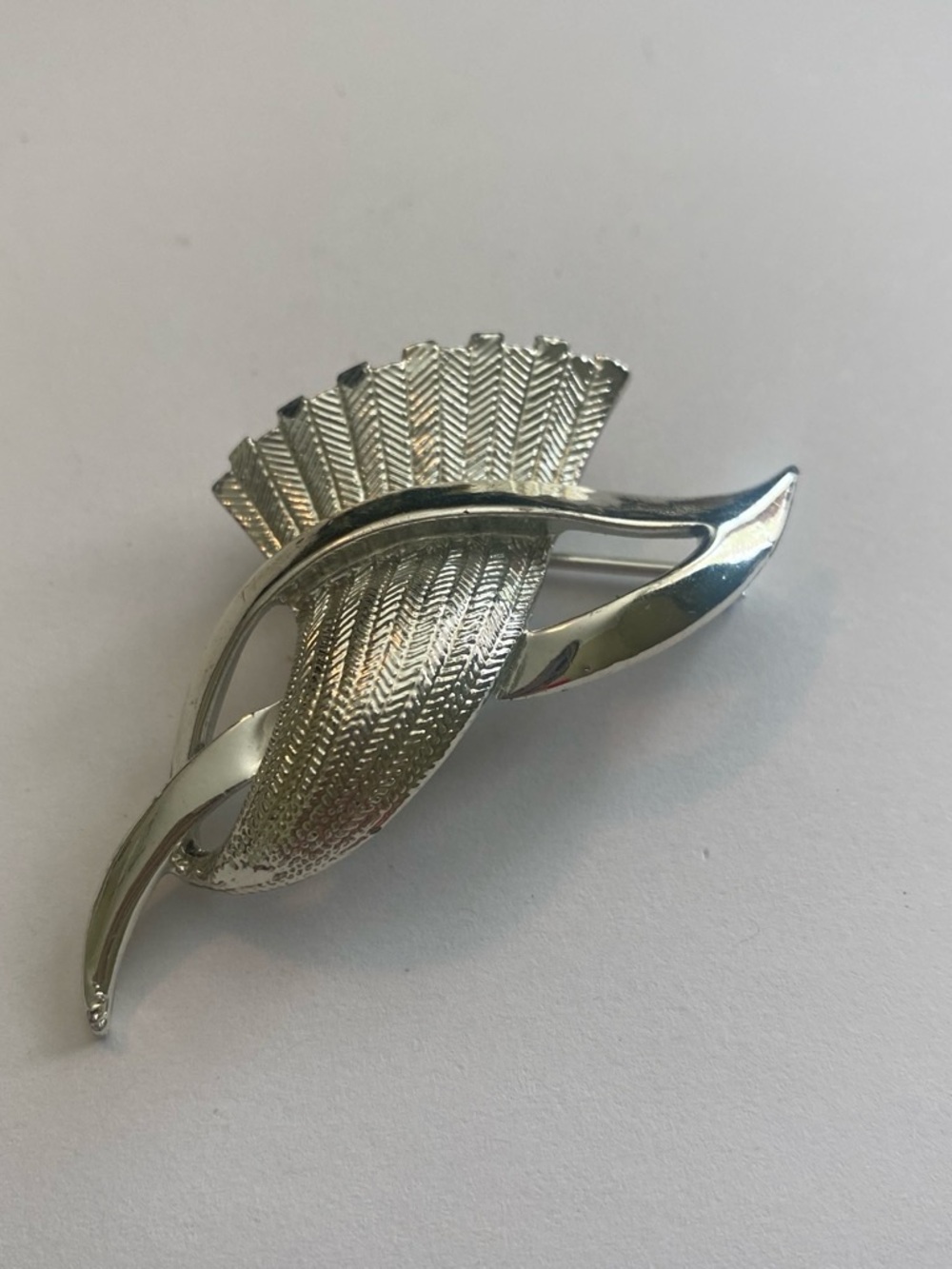Silver Leaf-Style Brooch - Elegant Women’s Jewelry